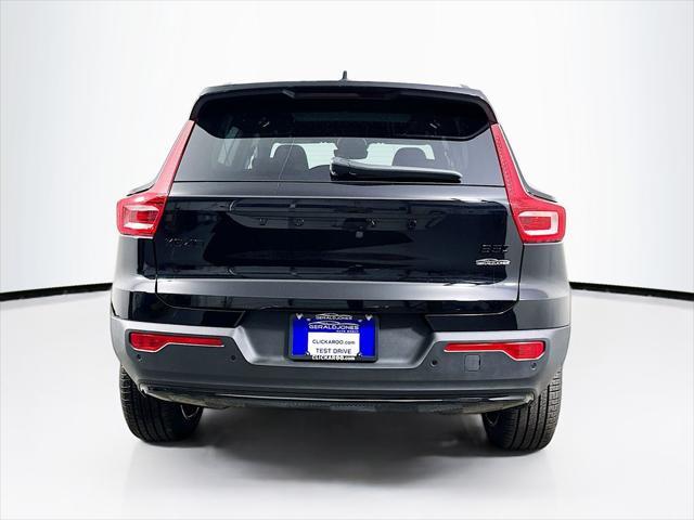 2026 Volvo XC40 - $52,130
