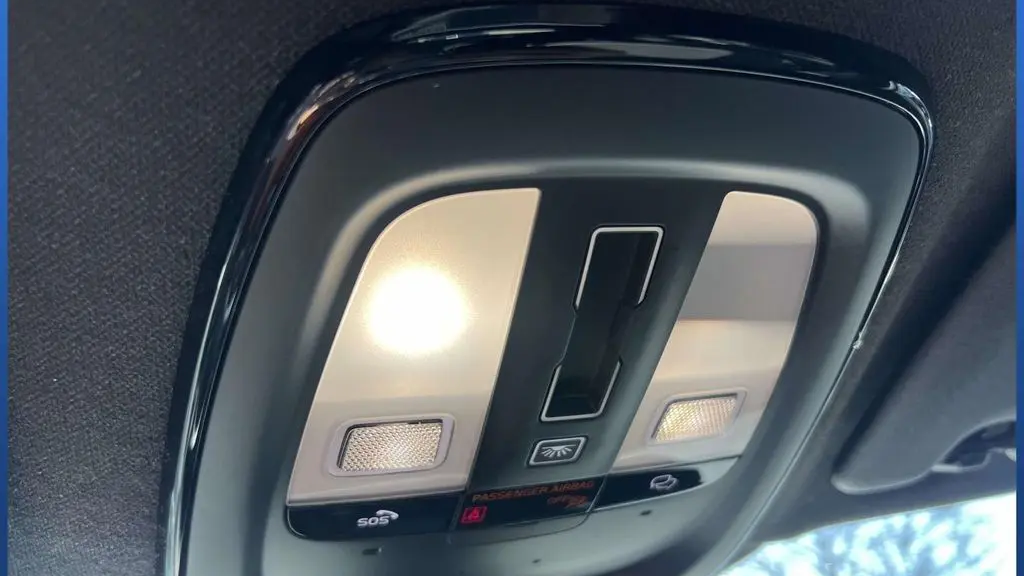 2026 Volvo XC40 B5 Ultra Black Edition