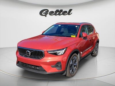 2023 Volvo XC40 AWD B5 Plus Bright Theme 4DR SUV