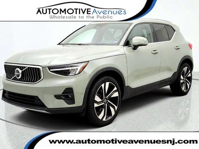 2024 Volvo XC40 AWD B5 Plus Bright Theme 4DR SUV