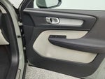 2024 XC40 Thumbnail 22
