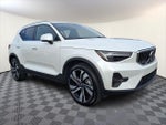 2025 XC40 Thumbnail 1