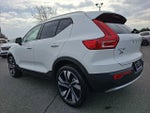 2025 XC40 Thumbnail 4