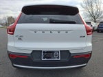 2025 XC40 Thumbnail 5