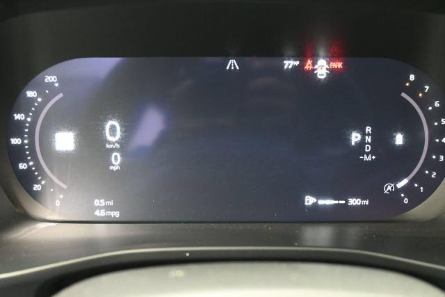 2025 Volvo XC40 - $29,585