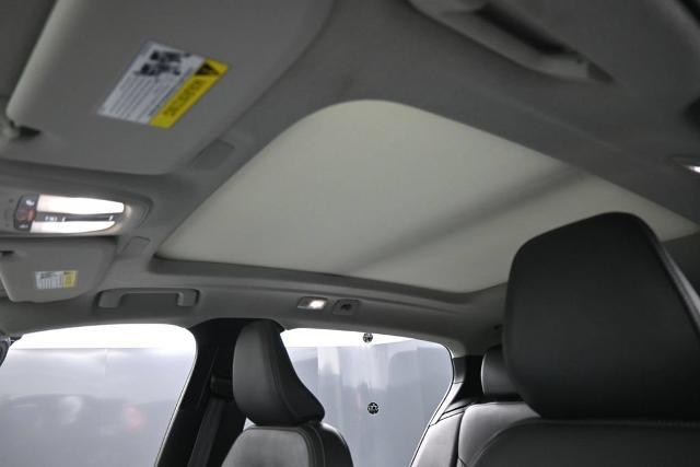 2025 Volvo XC40 - $29,585