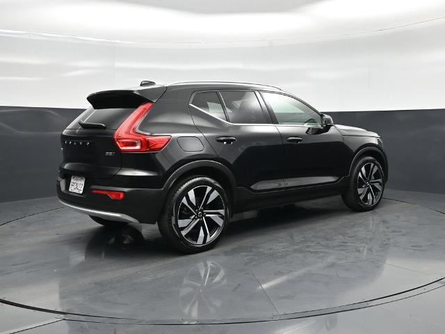 2025 Volvo XC40 - $29,585