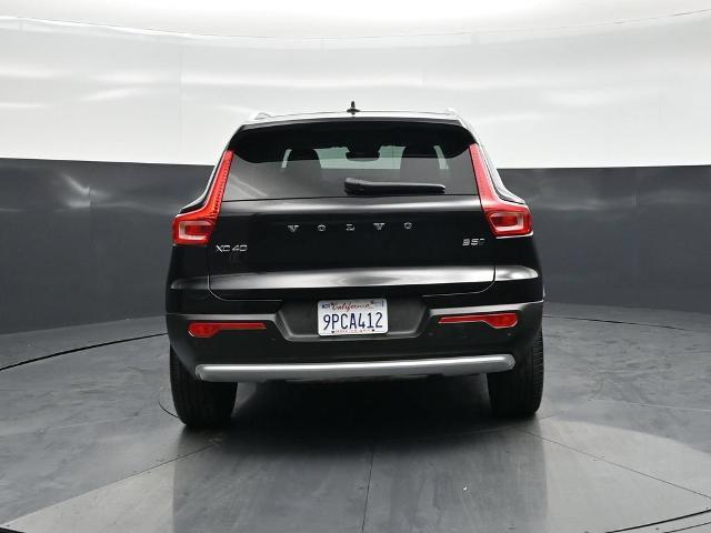 2025 Volvo XC40 - $29,585