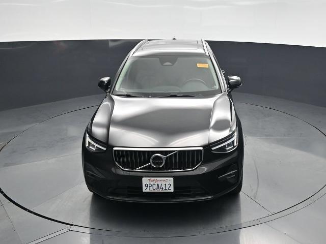 2025 Volvo XC40 - $29,585