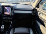 2025 XC40 Thumbnail 19