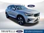 2025 XC40 Thumbnail 4