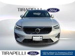 2025 XC40 Thumbnail 6