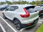 2023 XC40 Thumbnail 3