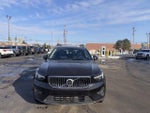 2024 XC40 Thumbnail 2