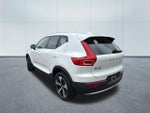 2025 XC40 Thumbnail 2