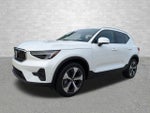 2025 XC40 Thumbnail 5