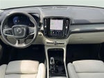 2025 XC40 Thumbnail 19