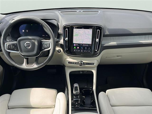2025 Volvo XC40 - $32,910
