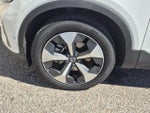2024 XC40 Thumbnail 17