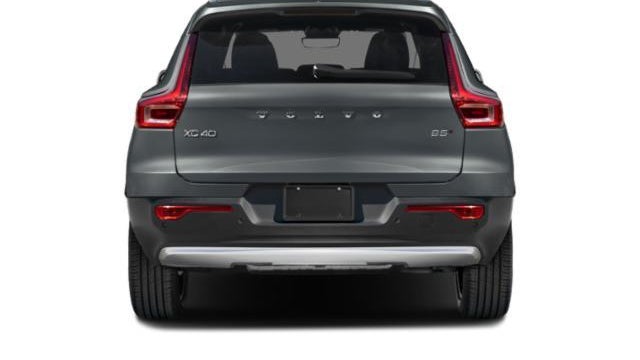 2024 Volvo XC40 B5 Plus Bright Theme