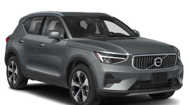 2024 Volvo XC40 B5 Plus Bright Theme