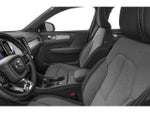 2024 XC40 Thumbnail 9