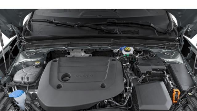 2024 Volvo XC40 B5 Plus Bright Theme