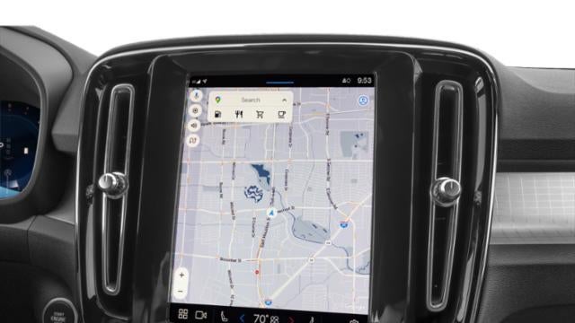 2024 Volvo XC40 B5 Plus Bright Theme