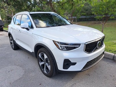 2024 Volvo XC40 AWD B5 Plus Bright Theme 4DR SUV