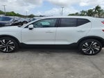 2023 XC40 Thumbnail 1