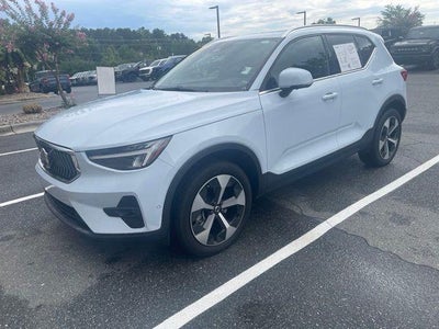 Photo of a 2024 Volvo XC40 AWD B5 Plus Bright Theme 4DR SUV for sale