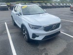 2024 XC40 Thumbnail 4