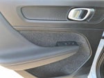 2024 XC40 Thumbnail 28