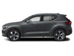 2025 XC40 Thumbnail 2