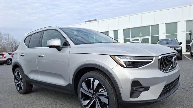 Preowned 2025 Volvo XC40 B5 Ultra Bright Theme for Sale