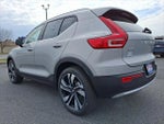 2025 XC40 Thumbnail 3