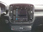 2025 XC40 Thumbnail 13