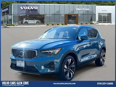 2025 Volvo XC40 AWD B5 Ultra Bright Theme 4DR SUV