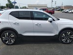 2024 XC40 Thumbnail 4