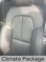 2025 XC40 Thumbnail 2