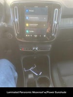 2025 XC40 Thumbnail 7