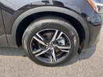 2025 XC40 Thumbnail 5
