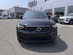 2025 XC40 Thumbnail 2