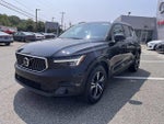 2025 XC40 Thumbnail 3