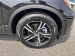 2025 XC40 Thumbnail 5