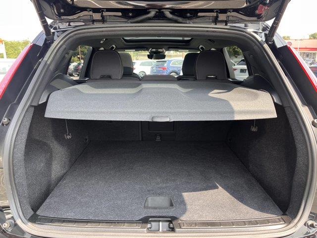 2025 Volvo XC40 - $29,299