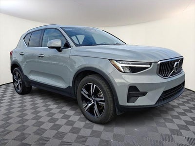 2025 Volvo XC40 AWD B5 Core Bright Theme 4DR SUV