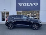 2025 XC40 Thumbnail 3