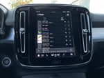 2025 XC40 Thumbnail 32