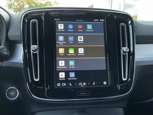 2025 Volvo XC40 - $28,899